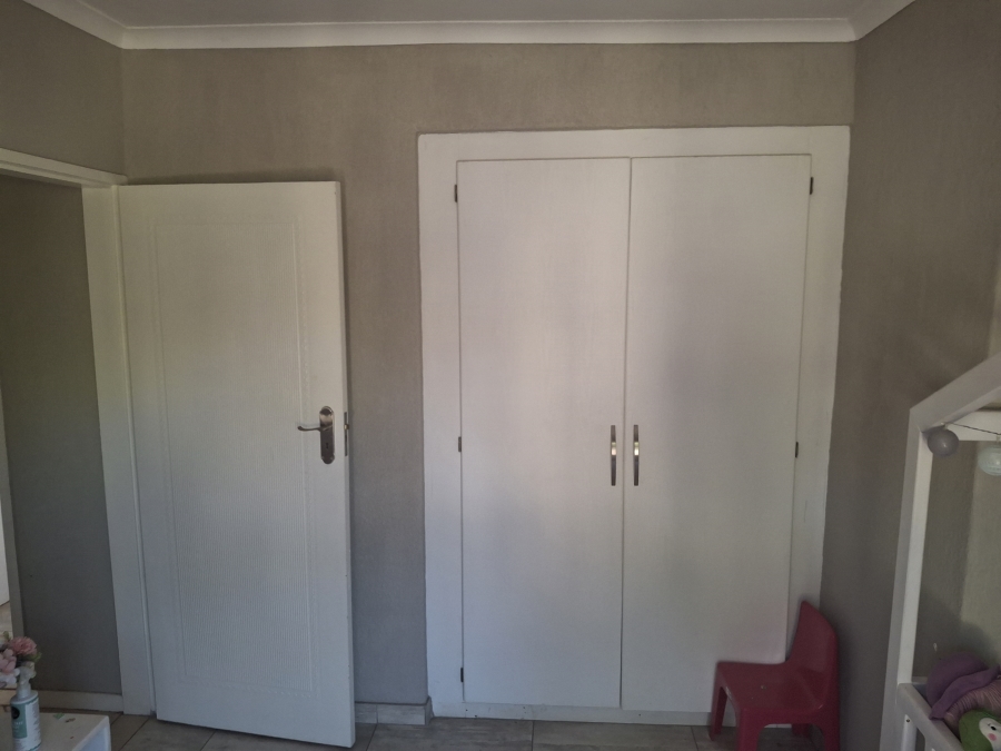To Let 2 Bedroom Property for Rent in Country View Estate Gauteng