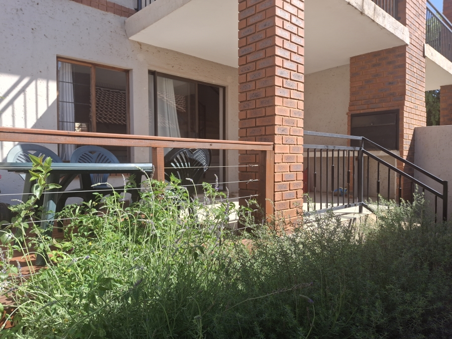 To Let 2 Bedroom Property for Rent in Country View Estate Gauteng