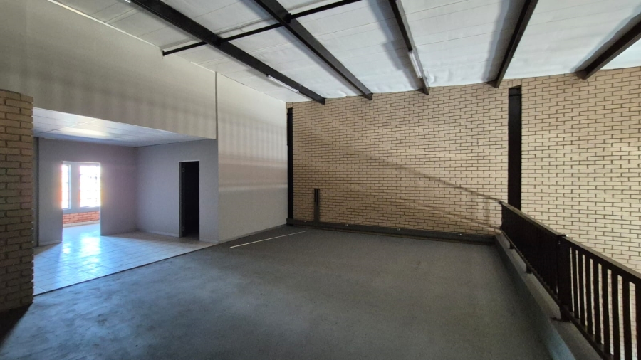 To Let Commercial Property for Rent in Hennopspark Gauteng