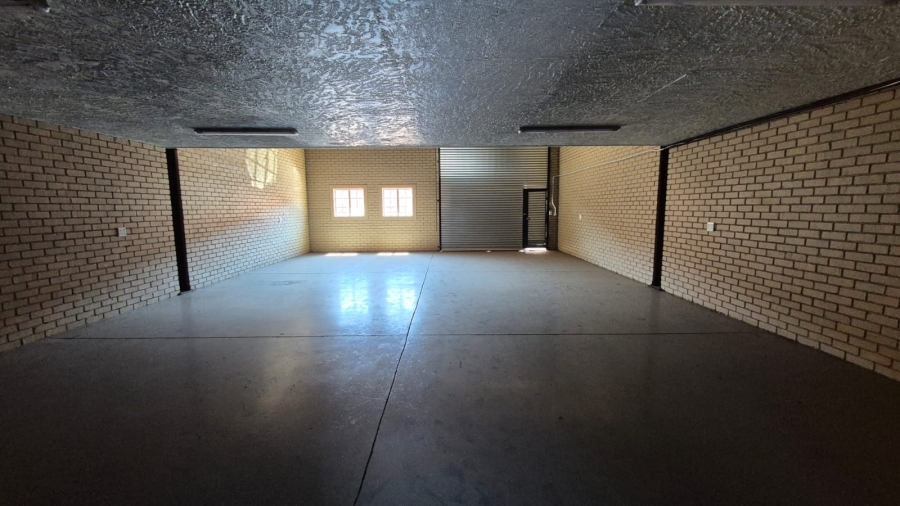To Let Commercial Property for Rent in Hennopspark Gauteng