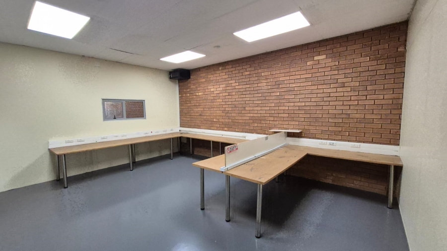 To Let Commercial Property for Rent in Hennopspark Gauteng