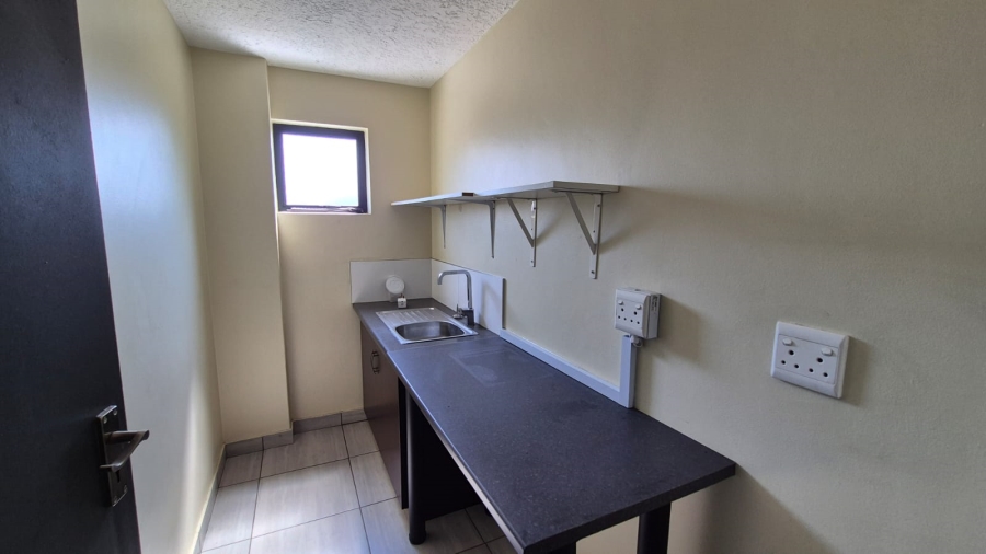 To Let Commercial Property for Rent in Hennopspark Gauteng
