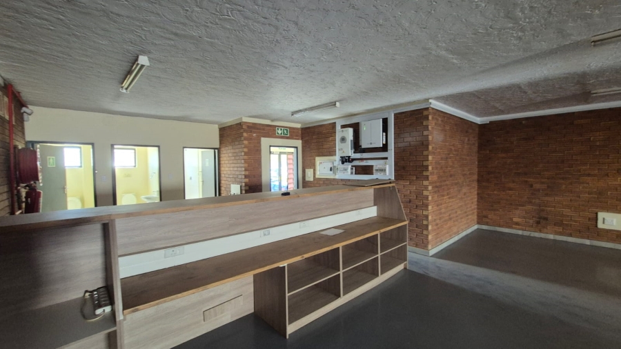 To Let Commercial Property for Rent in Hennopspark Gauteng