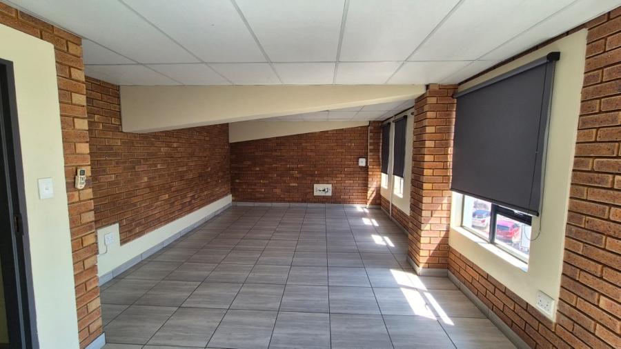 To Let Commercial Property for Rent in Hennopspark Gauteng