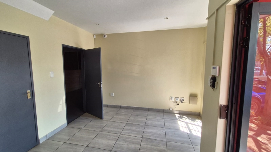 To Let Commercial Property for Rent in Hennopspark Gauteng