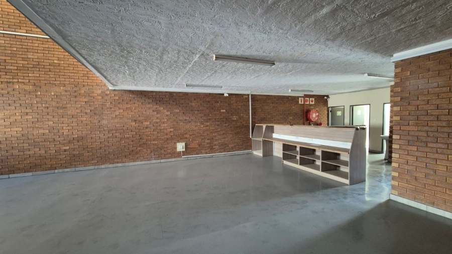 To Let Commercial Property for Rent in Hennopspark Gauteng