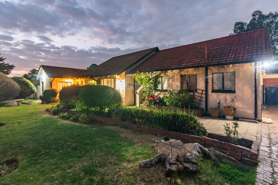 4 Bedroom Property for Sale in Fleurhof Gauteng