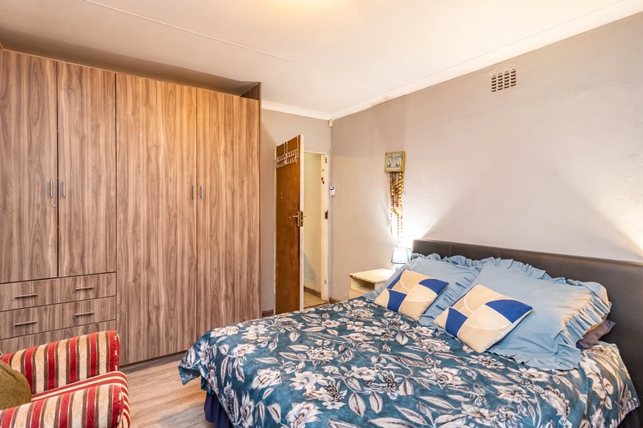 4 Bedroom Property for Sale in Fleurhof Gauteng