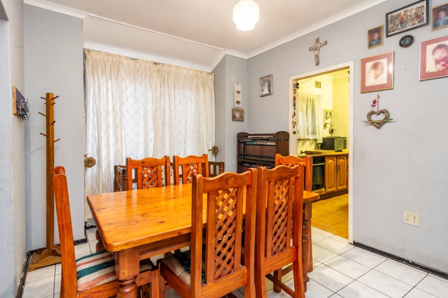 4 Bedroom Property for Sale in Fleurhof Gauteng
