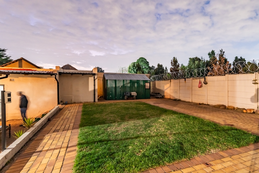 4 Bedroom Property for Sale in Fleurhof Gauteng
