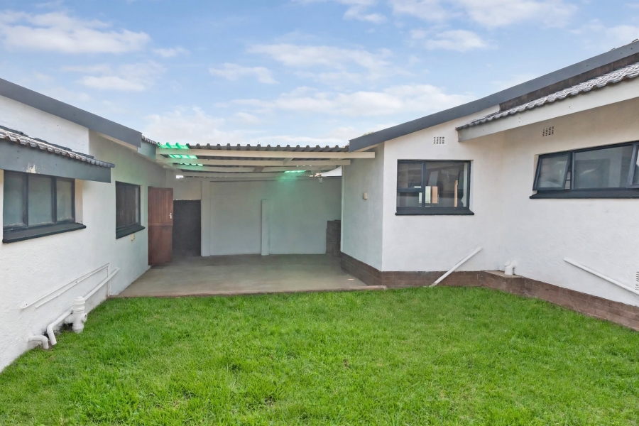 4 Bedroom Property for Sale in Horison Park Gauteng
