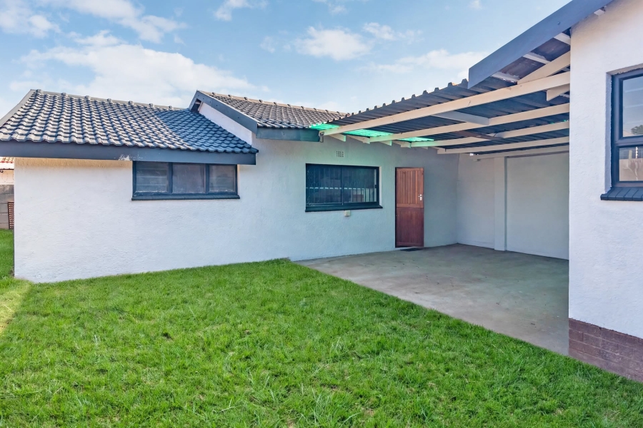 4 Bedroom Property for Sale in Horison Park Gauteng
