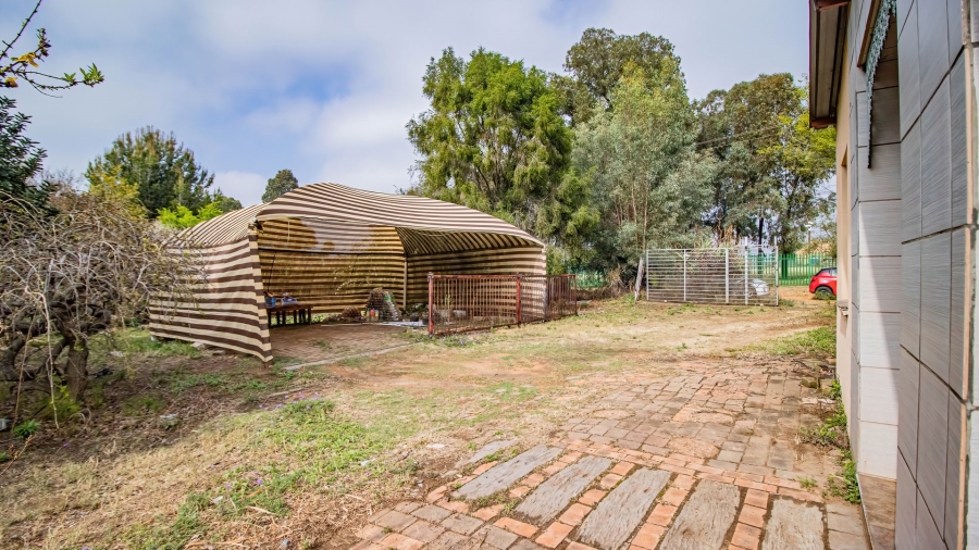 3 Bedroom Property for Sale in Walker Fruit Farms Gauteng