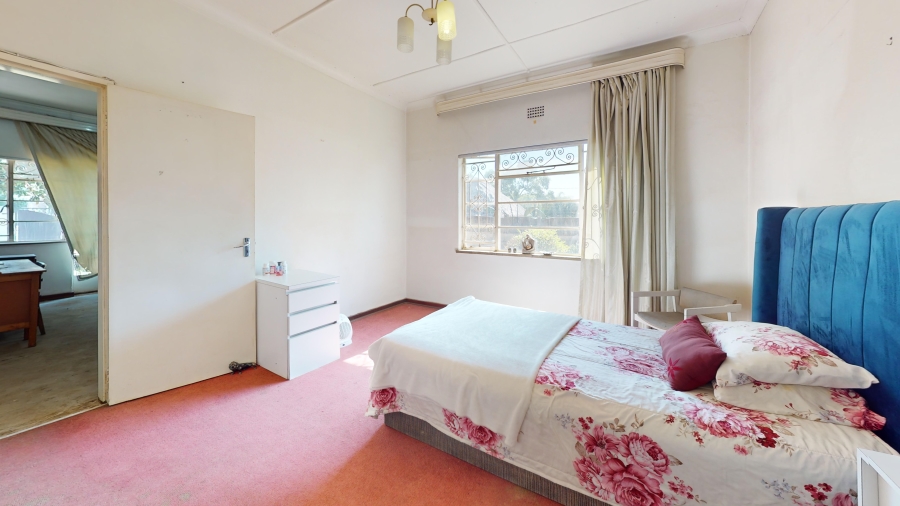 5 Bedroom Property for Sale in Lambton Gauteng