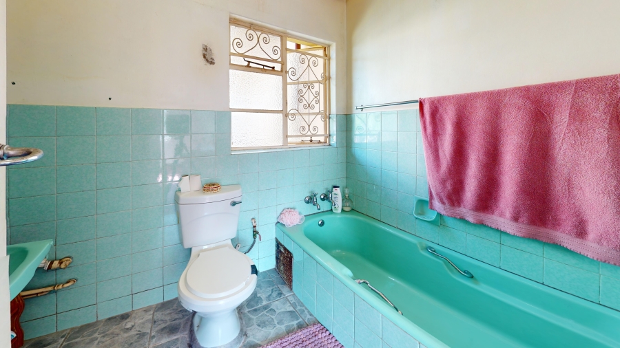 5 Bedroom Property for Sale in Lambton Gauteng