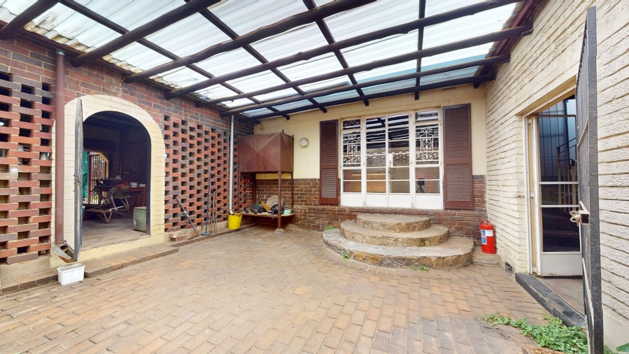 5 Bedroom Property for Sale in Lambton Gauteng