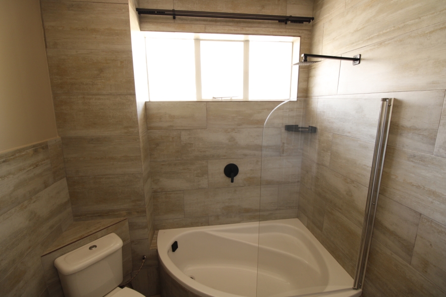 2 Bedroom Property for Sale in Wonderboom South Gauteng