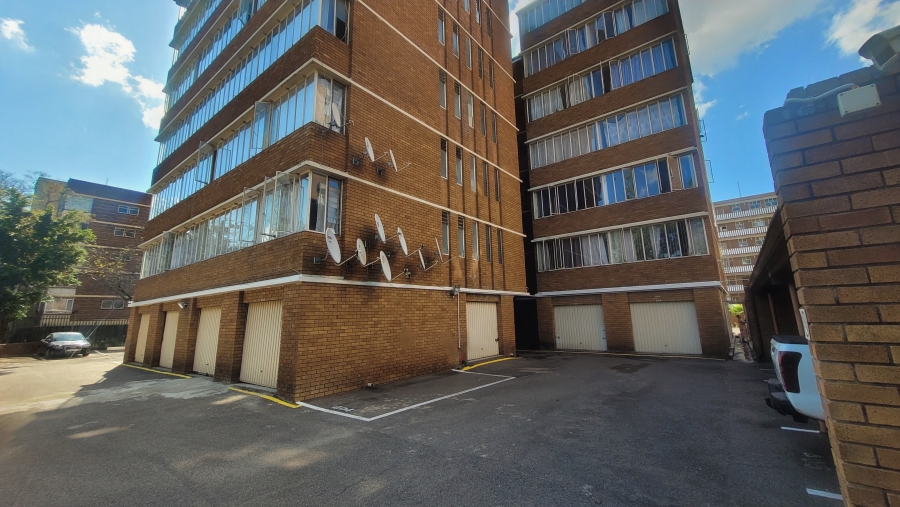 2 Bedroom Property for Sale in Sunnyside Gauteng