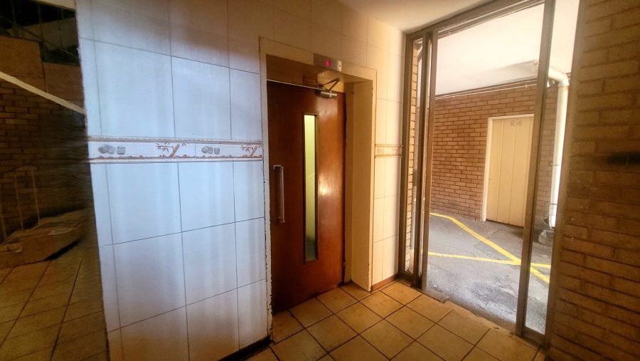 2 Bedroom Property for Sale in Sunnyside Gauteng