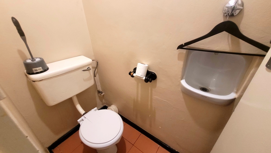 2 Bedroom Property for Sale in Sunnyside Gauteng