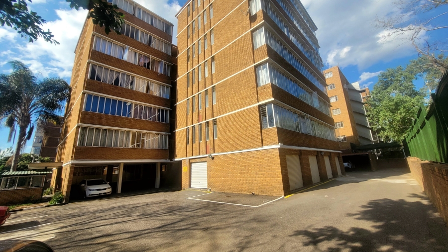 2 Bedroom Property for Sale in Sunnyside Gauteng