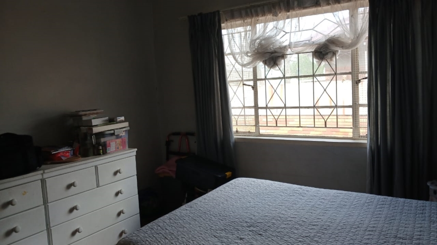6 Bedroom Property for Sale in Plantation Gauteng