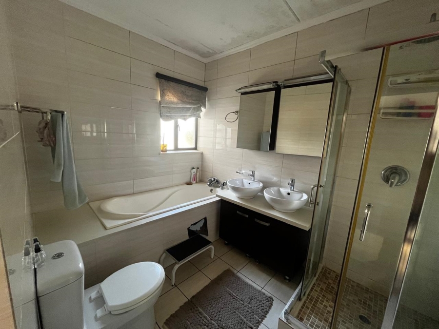 To Let 3 Bedroom Property for Rent in Carlswald Gauteng