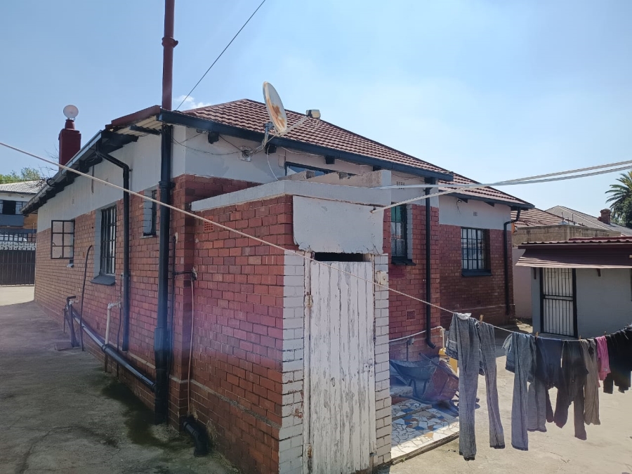 4 Bedroom Property for Sale in Rosettenville Gauteng