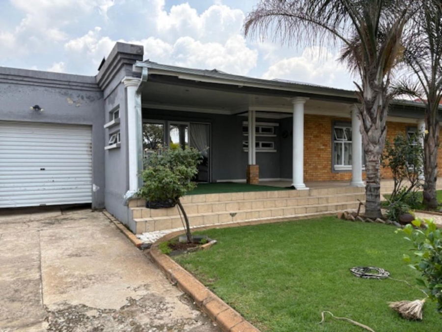 3 Bedroom Property for Sale in Parkdene Gauteng