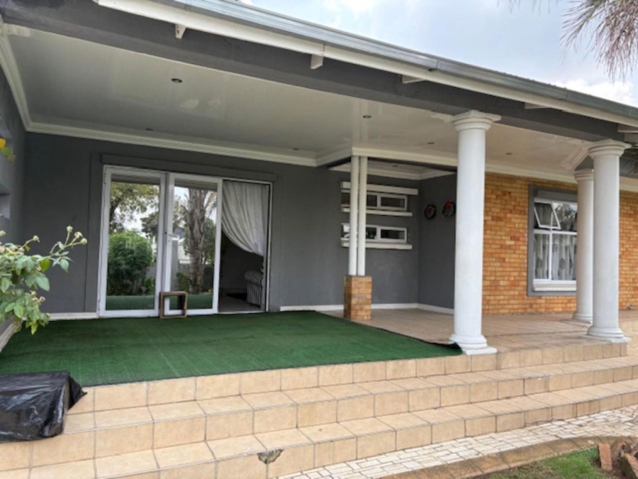 3 Bedroom Property for Sale in Parkdene Gauteng