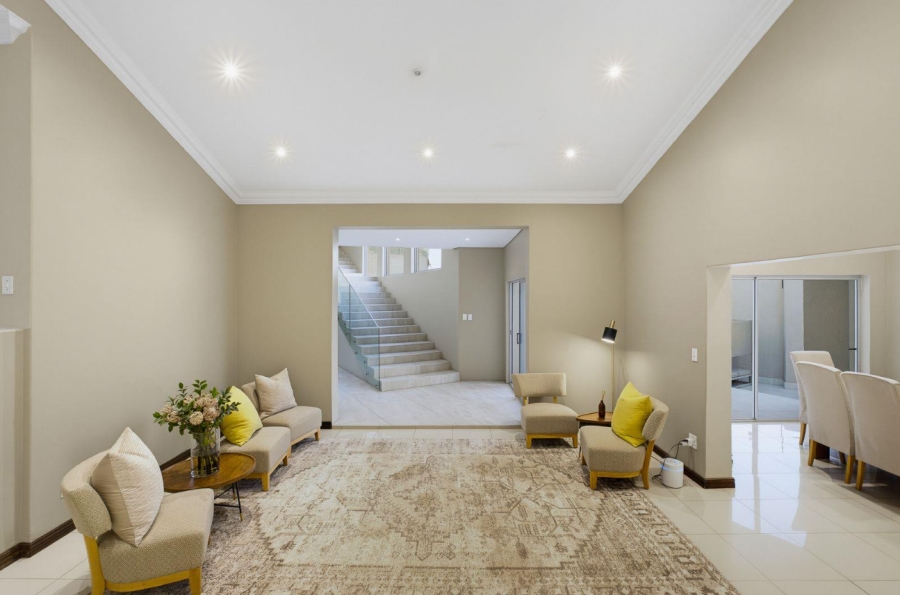 To Let 4 Bedroom Property for Rent in Bedfordview Gauteng