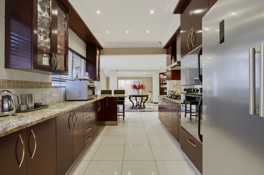 To Let 4 Bedroom Property for Rent in Bedfordview Gauteng