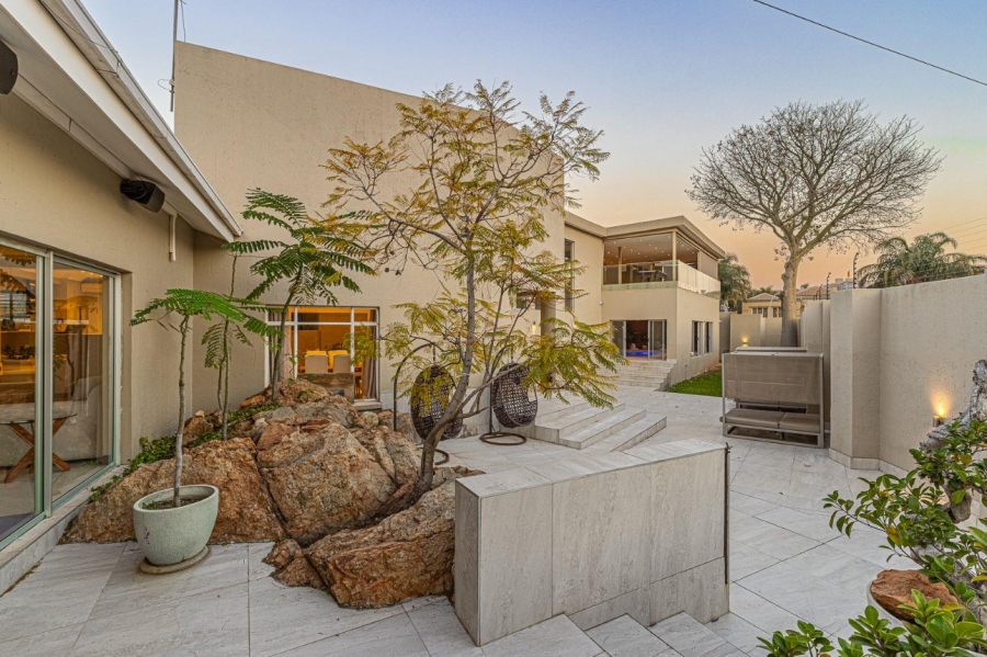 To Let 4 Bedroom Property for Rent in Bedfordview Gauteng