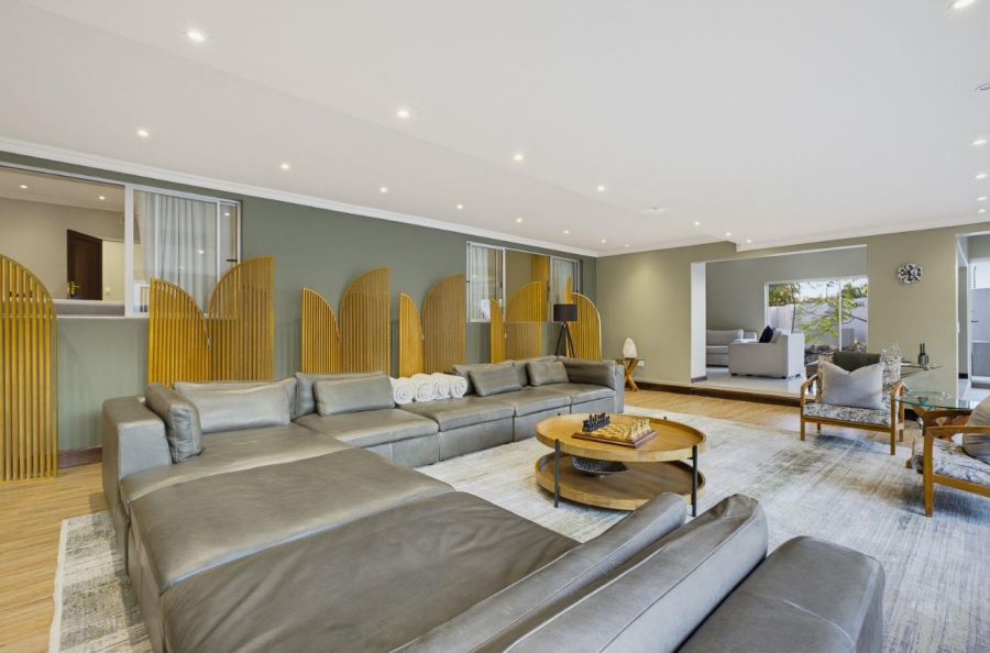 To Let 4 Bedroom Property for Rent in Bedfordview Gauteng