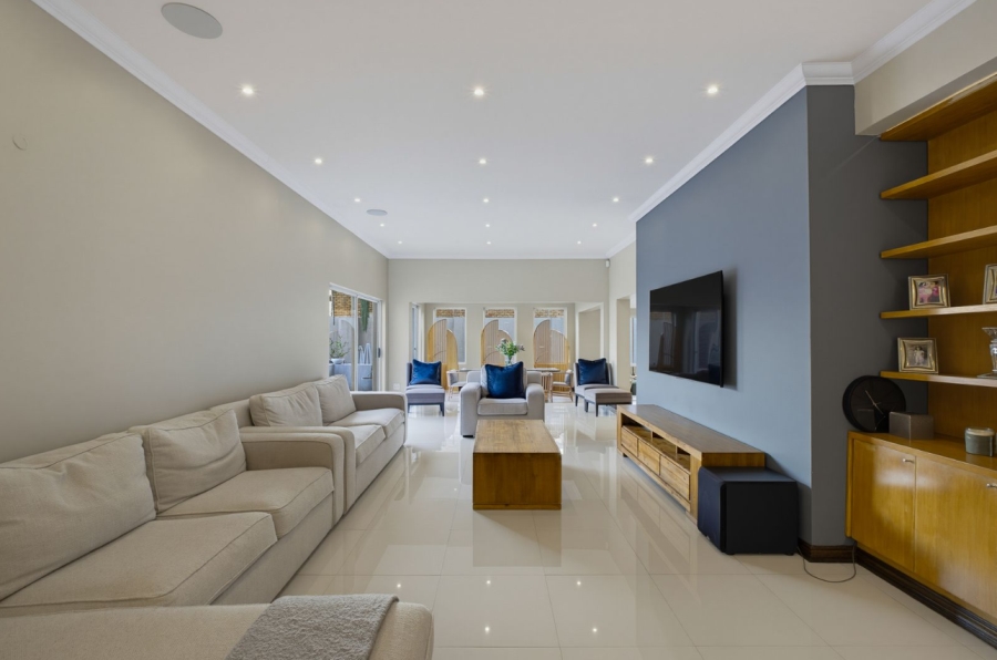 To Let 4 Bedroom Property for Rent in Bedfordview Gauteng