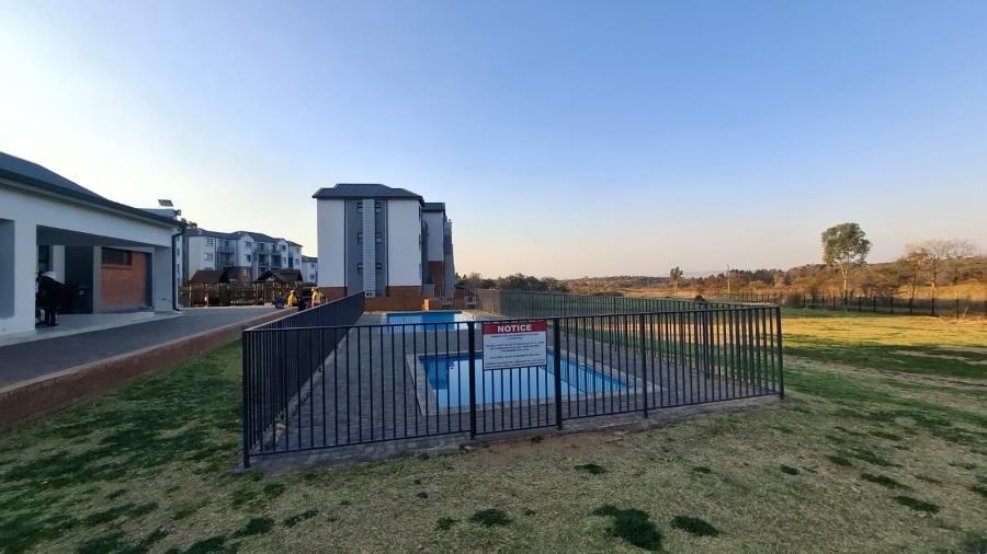 1 Bedroom Property for Sale in Lombardy Estate Gauteng