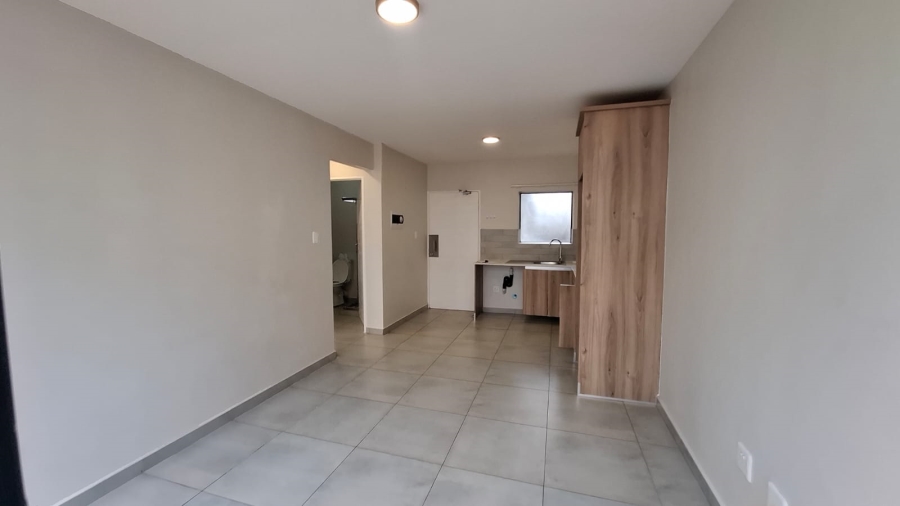 1 Bedroom Property for Sale in Lombardy Estate Gauteng