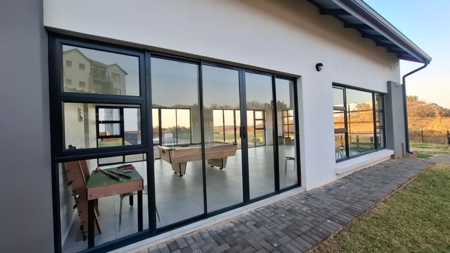1 Bedroom Property for Sale in Lombardy Estate Gauteng