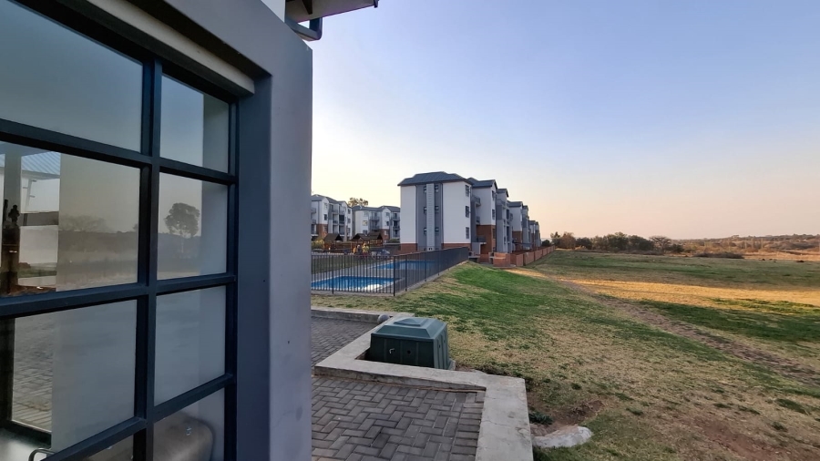 1 Bedroom Property for Sale in Lombardy Estate Gauteng
