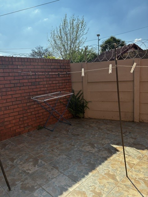 2 Bedroom Property for Sale in Rynfield Gauteng
