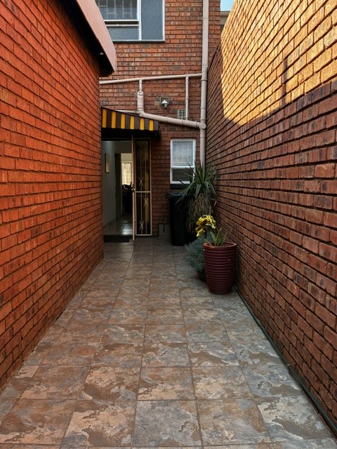 2 Bedroom Property for Sale in Rynfield Gauteng