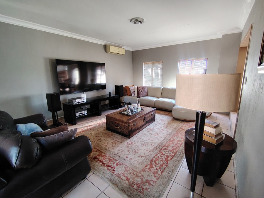 4 Bedroom Property for Sale in Kameeldrift East Gauteng