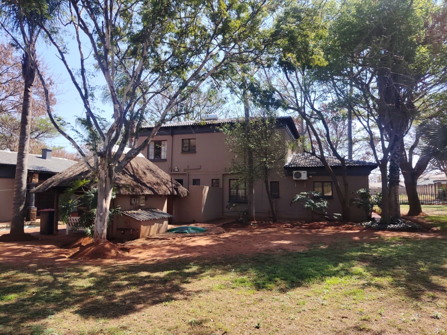 4 Bedroom Property for Sale in Kameeldrift East Gauteng