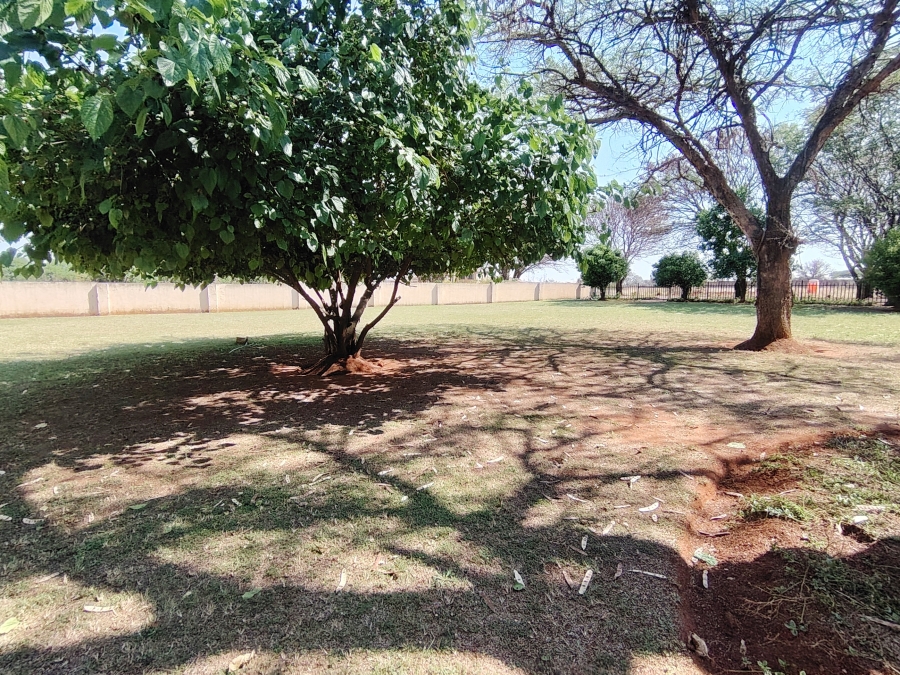 4 Bedroom Property for Sale in Kameeldrift East Gauteng