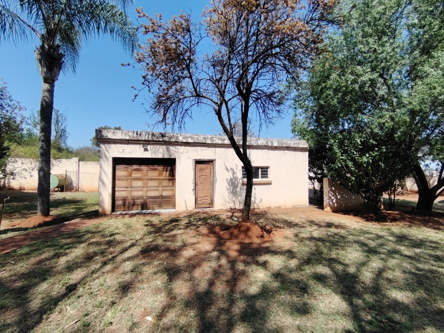 4 Bedroom Property for Sale in Kameeldrift East Gauteng