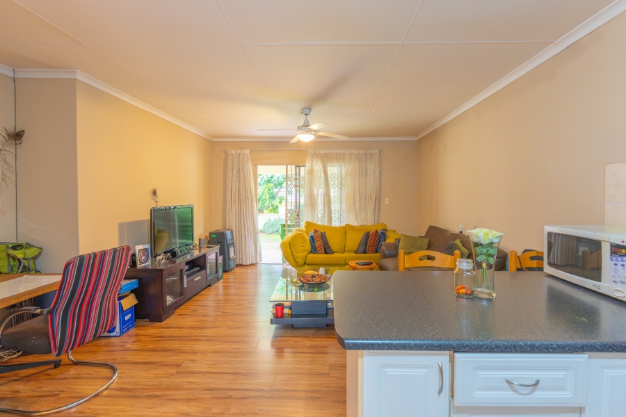 2 Bedroom Property for Sale in Broadacres Gauteng