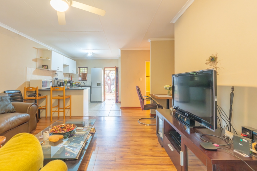 2 Bedroom Property for Sale in Broadacres Gauteng