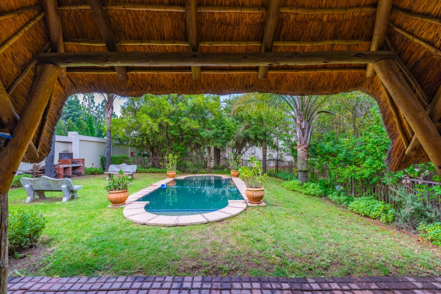 2 Bedroom Property for Sale in Broadacres Gauteng