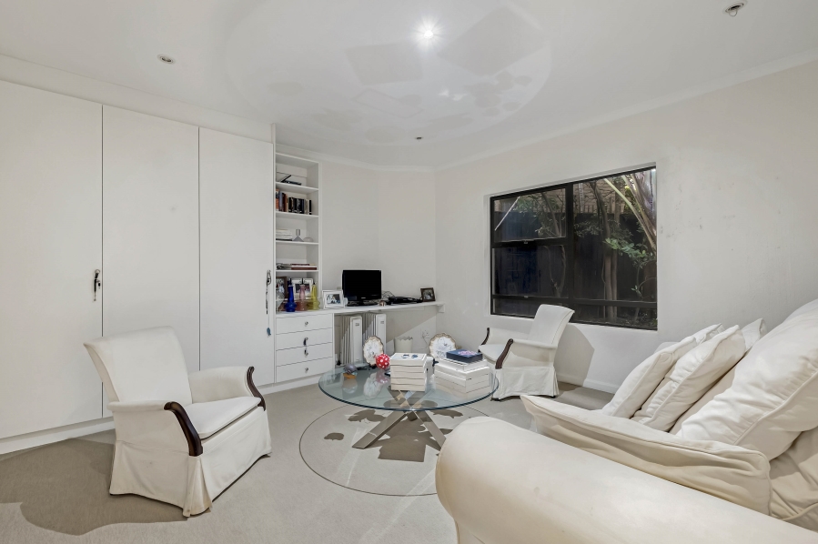 4 Bedroom Property for Sale in Atholl Gauteng