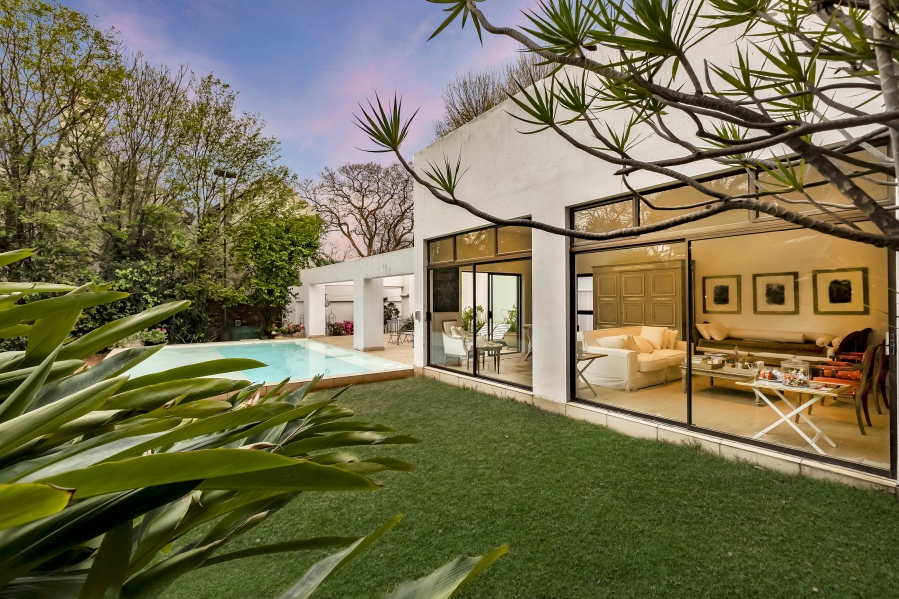 4 Bedroom Property for Sale in Atholl Gauteng